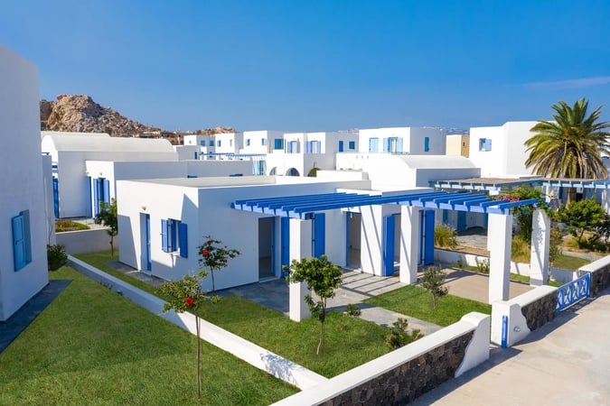 House in Santorini - view 1