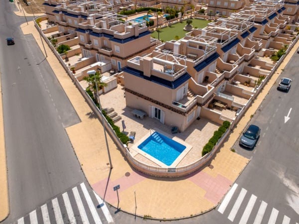 House in Urbanizacion los Balcones - view 1