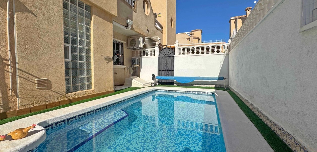 House in Dehesa de Campoamor - Image 2