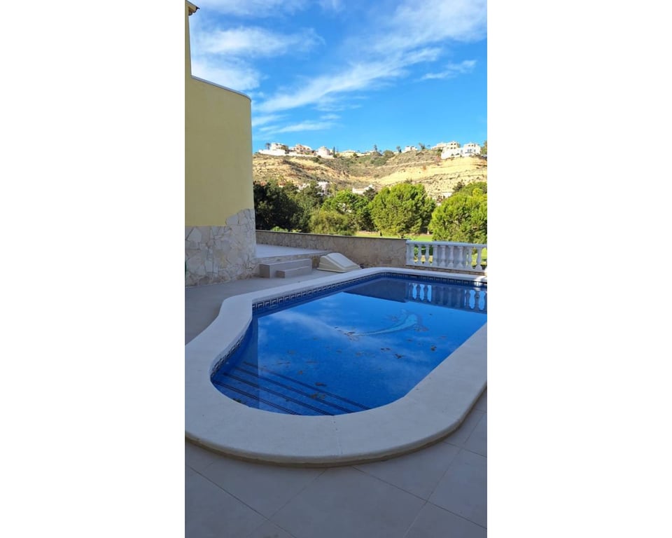 Villa in Ciudad Quesada - Image 2