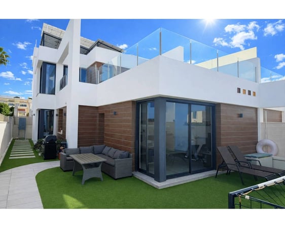 Villa in Benijofar - view 1