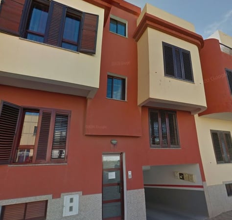 House in Tetir - view 1