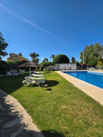Apartment in Nueva Andalucia - view 1