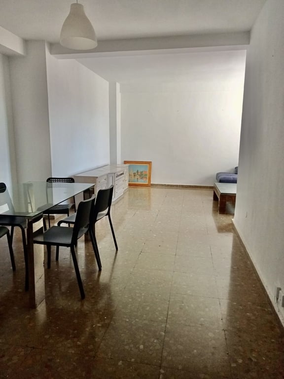 Apartment in Marbella - Image 3