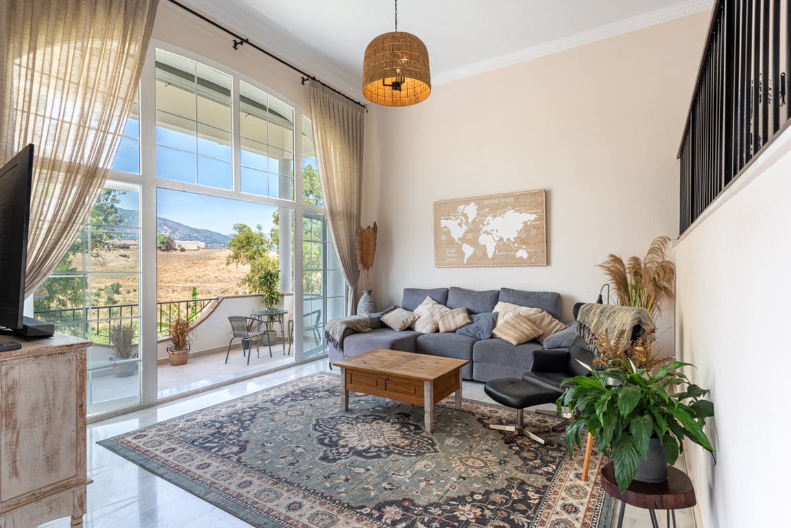 Villa in Mijas Costa - Image 3