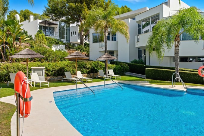 Villa in Marbella - view 1