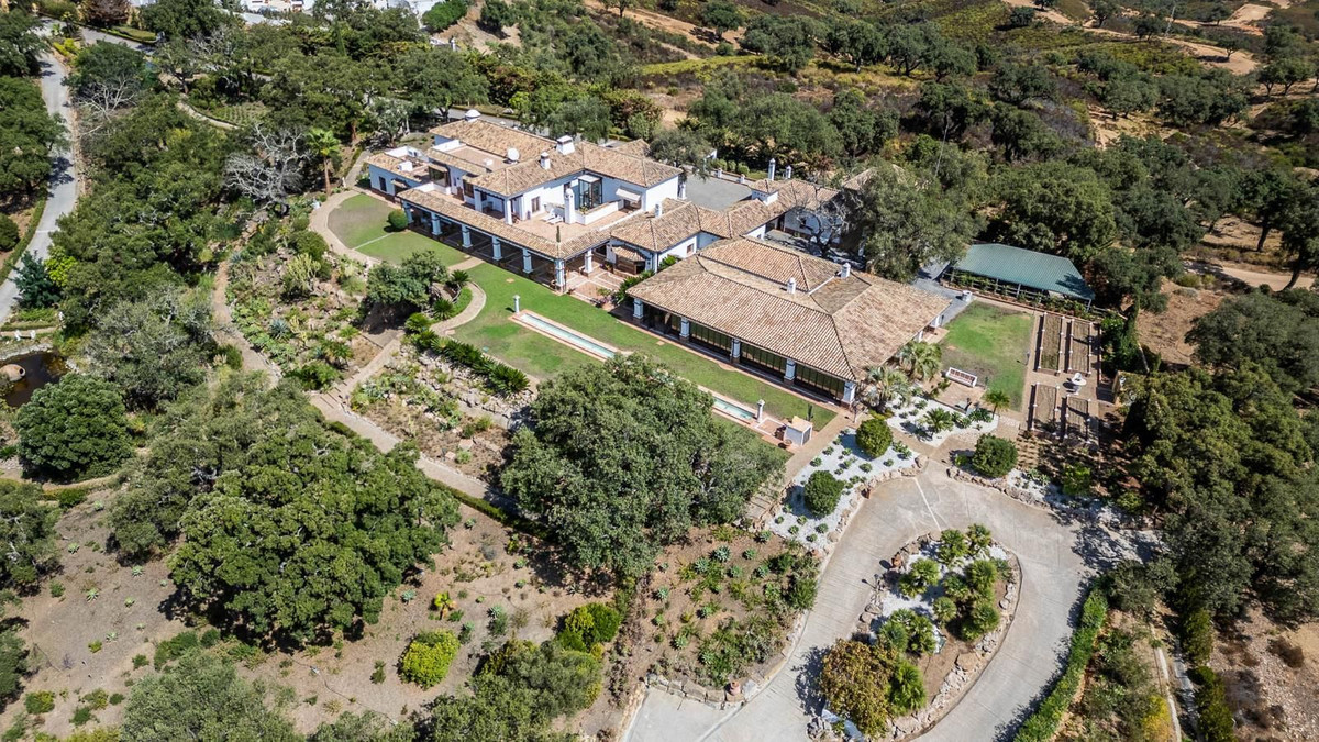 Villa in Marbella - Image 2