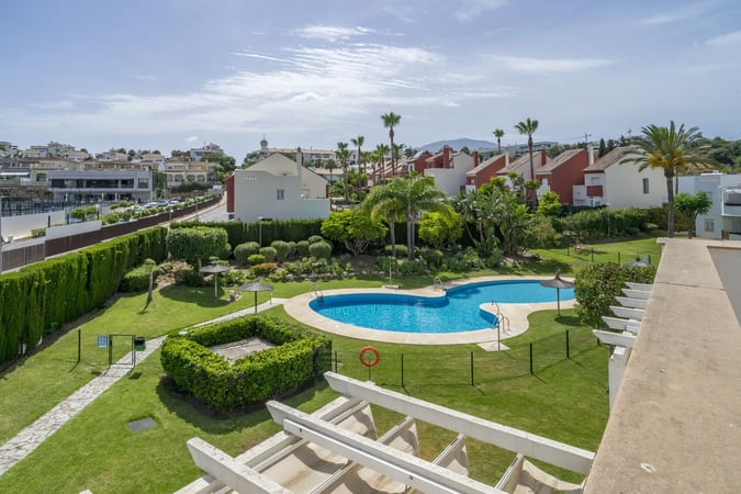 Penthouse in Estepona - view 1