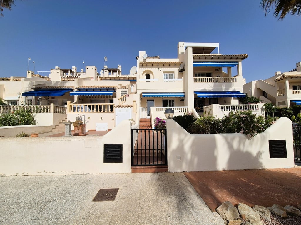 House in Dehesa de Campoamor - Image 2