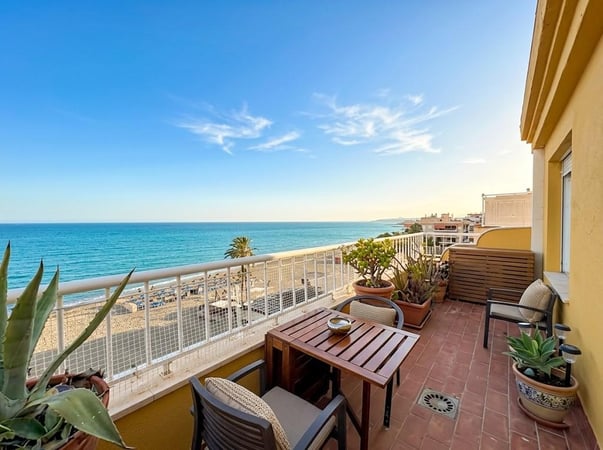 Penthouse in Estepona - view 1
