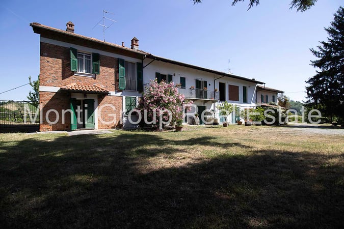 Farm, Ranch or Equestrian in Arzano - view 1