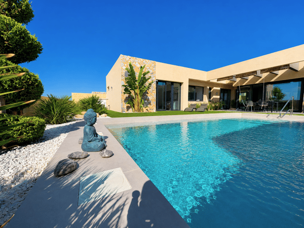 Villa in Lo Mendigo - view 1