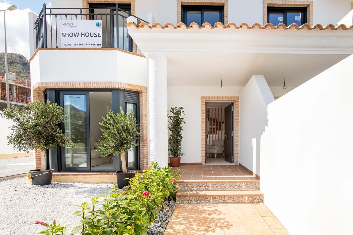 House in Cox - Image 2