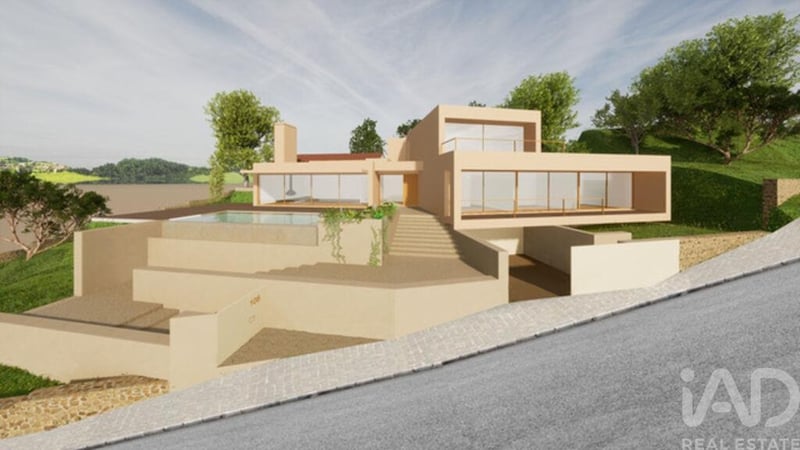 House in Alcabideche - view 1