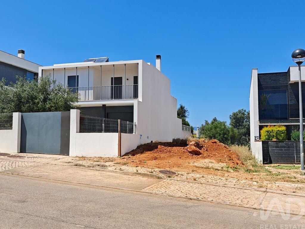 House in Faro