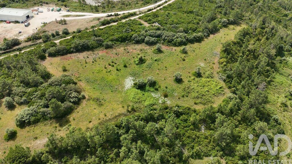 Land in Malaqueijo