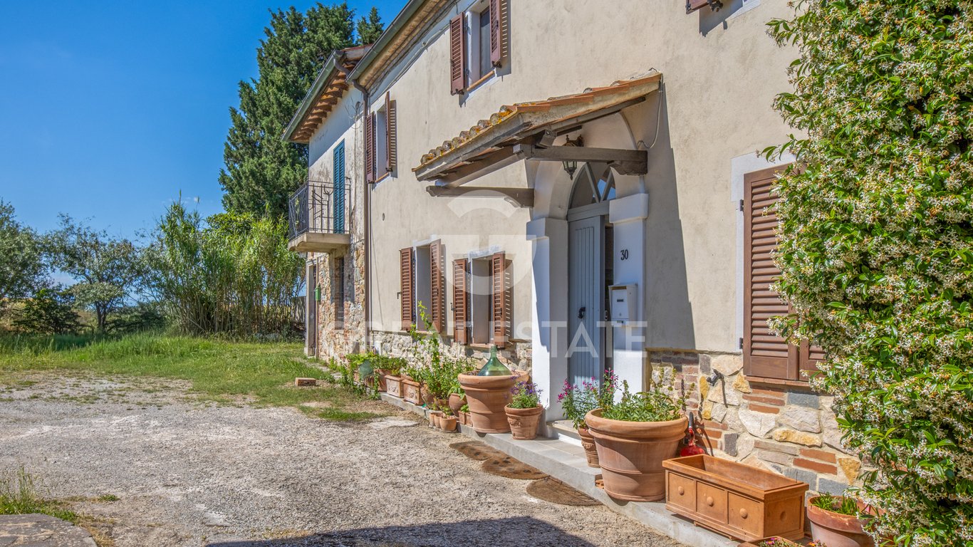 House in Ranciano - Image 3