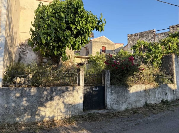 House in Vamos - view 1