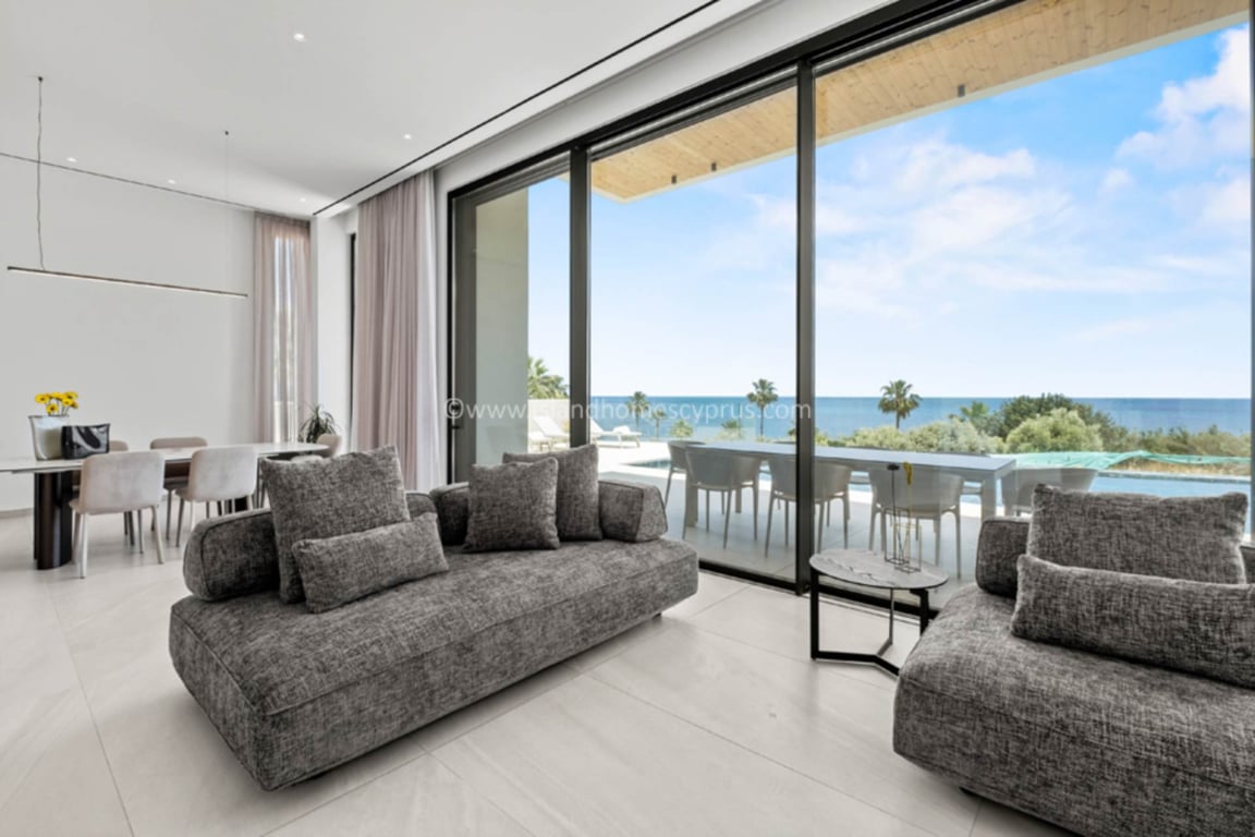 House in Paralimni - Image 3