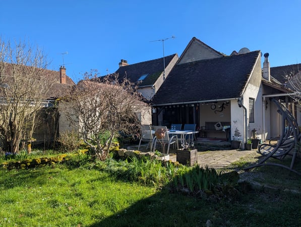 House in Lignac - view 1