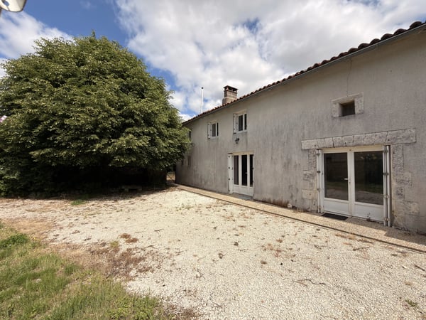 House in Salles-de-Villefagnan - view 1