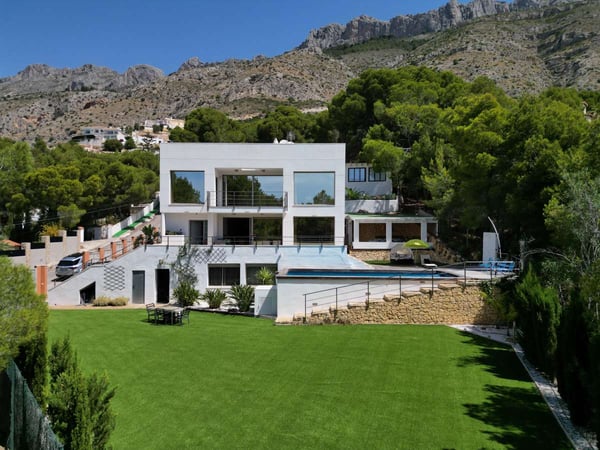 Villa in Altea la Vella - view 1