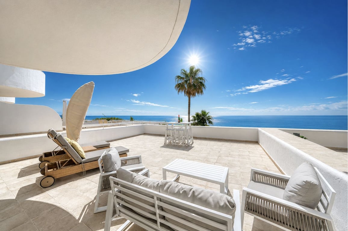 Apartment in Estepona - Image 3
