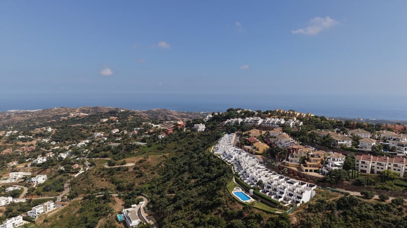 Villa in La Mairena - view 1