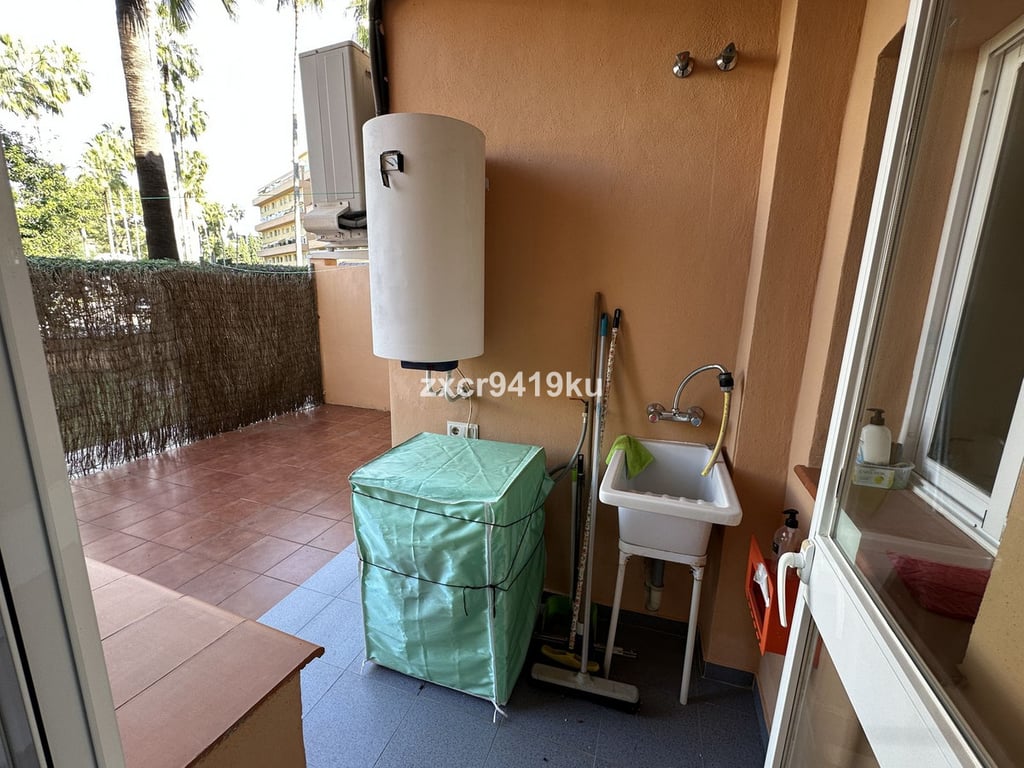 Apartment in Artola - Image 3