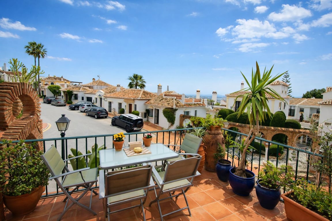 House in Mijas Costa - Image 2