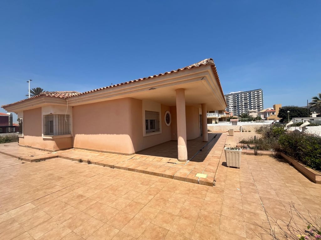 Villa in La Manga del Mar Menor - Image 2