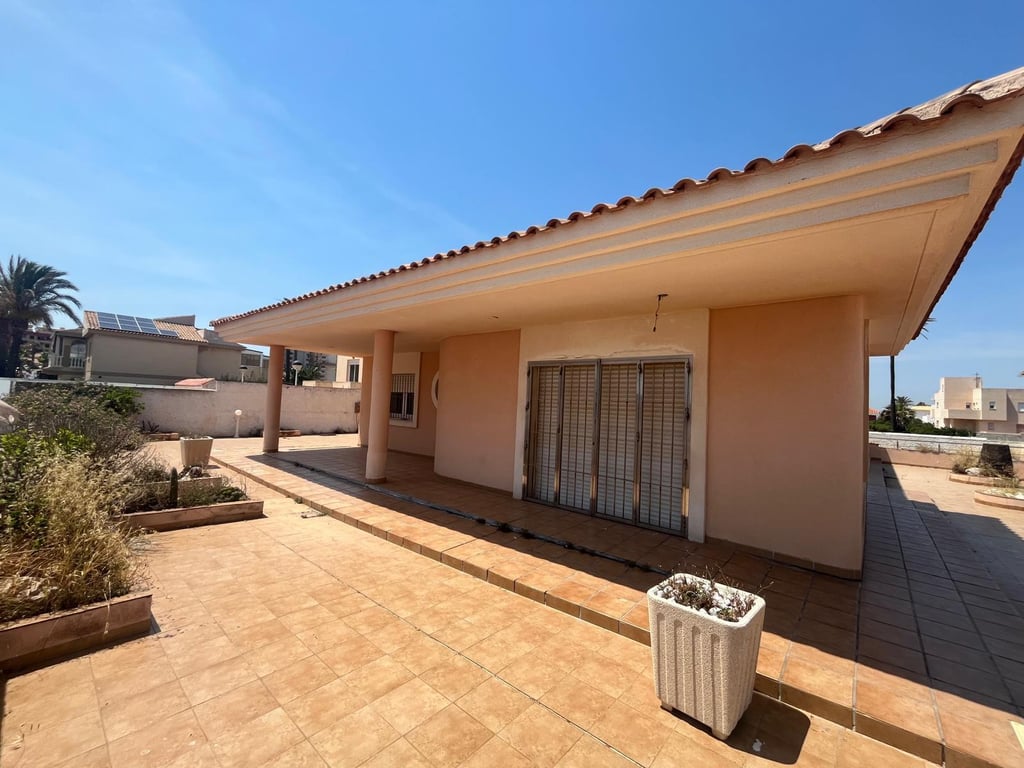 Villa in La Manga del Mar Menor - Image 3