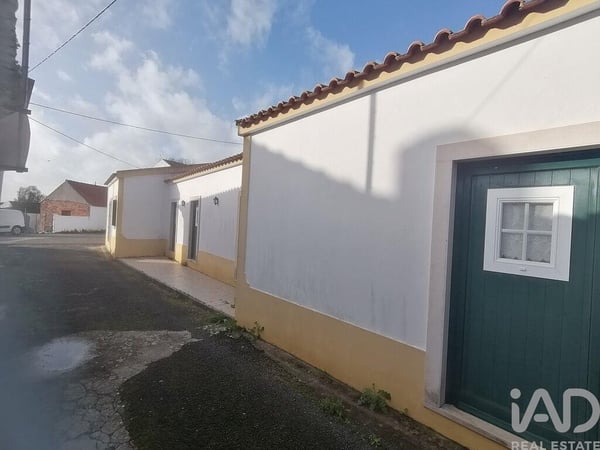 House in Abitureiras - view 1