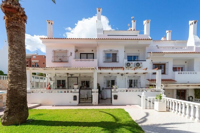 House in Torrelamata - view 1