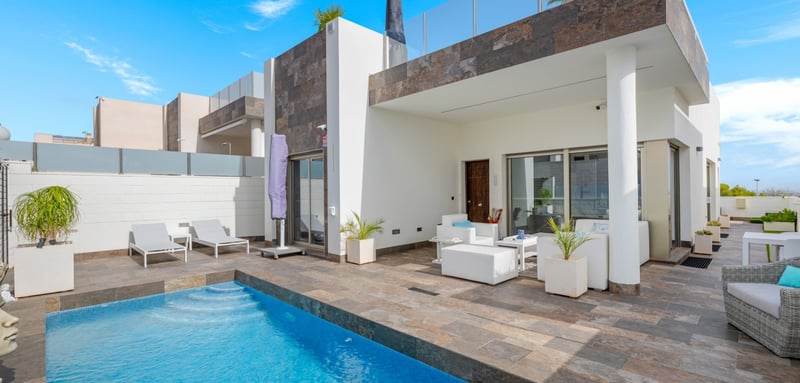 House in Villamartin - view 1