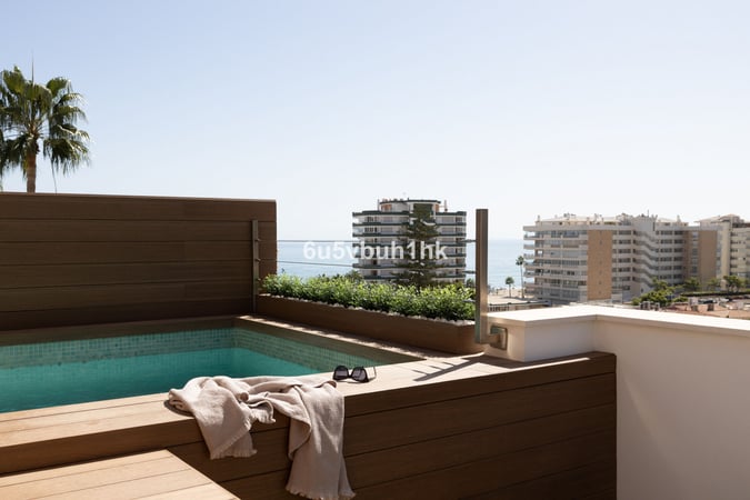 Villa in Fuengirola - view 1