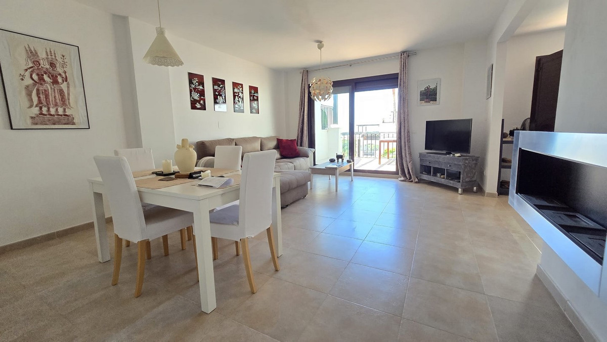 Apartment in Marbella - Image 3