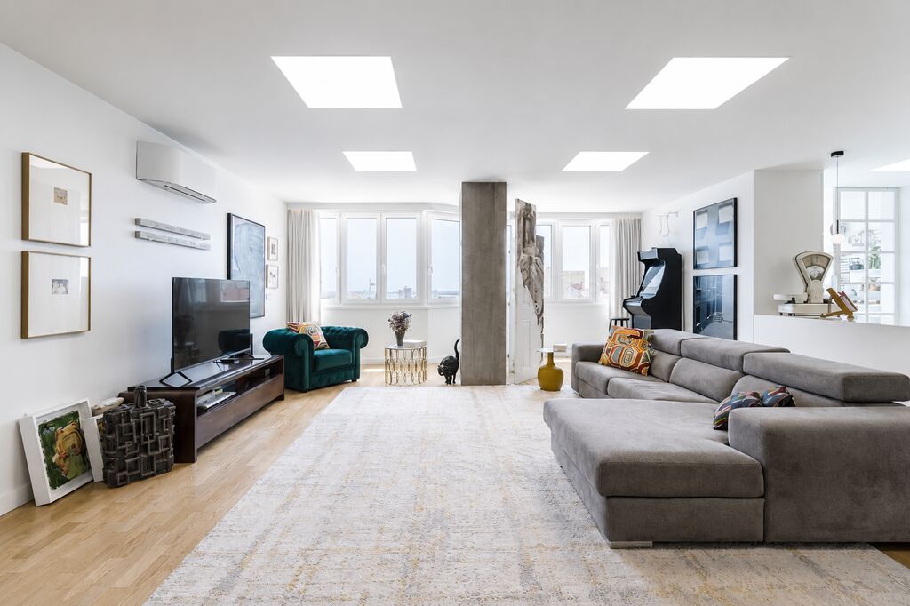 Apartment in Penha de Franca - Image 2