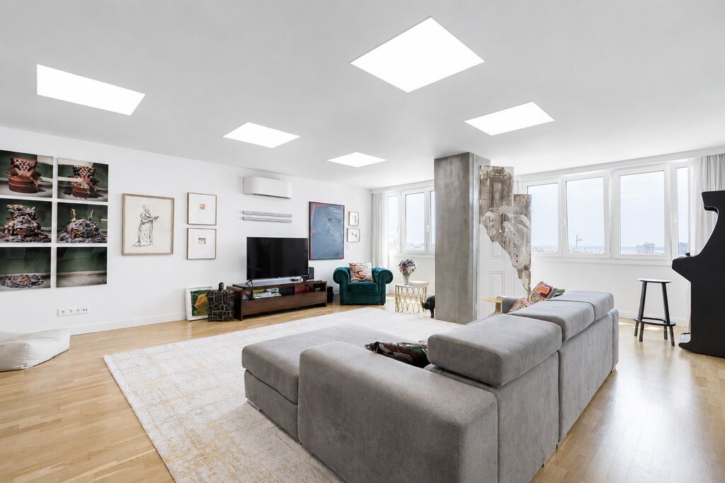 Apartment in Penha de Franca - Image 3