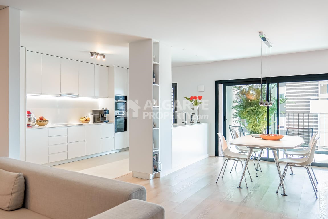 Apartment in Faro - Image 2