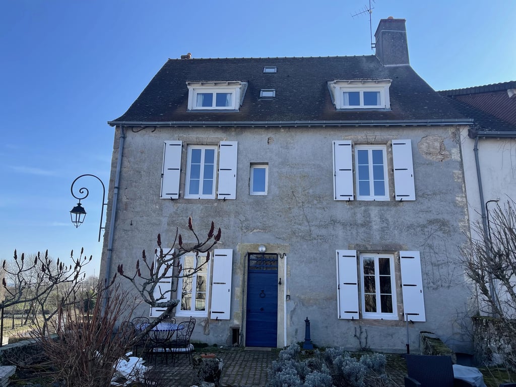 House in Chatelus-Malvaleix - Image 2