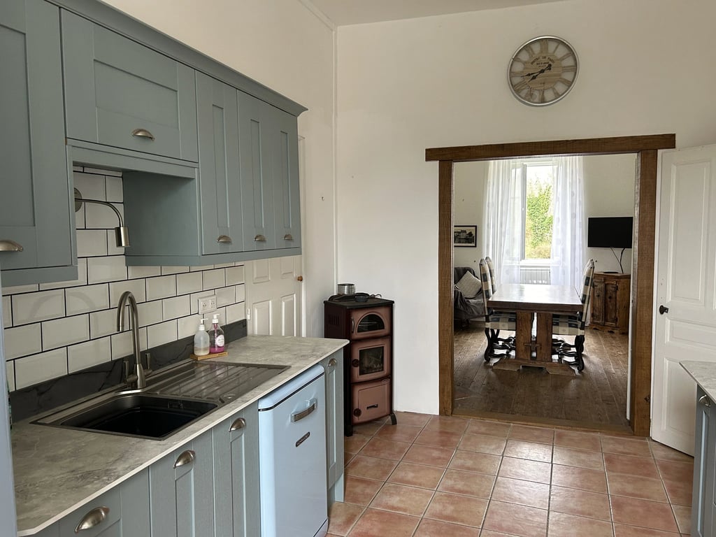 House in Chatelus-Malvaleix - Image 3