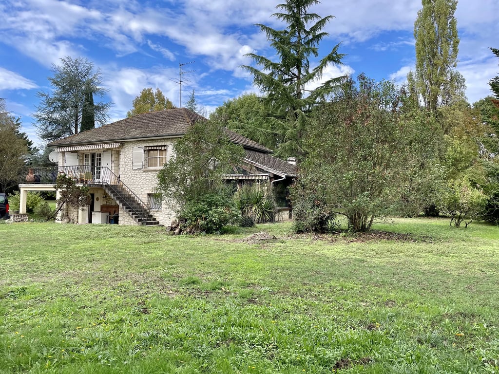 House in Le Fleix