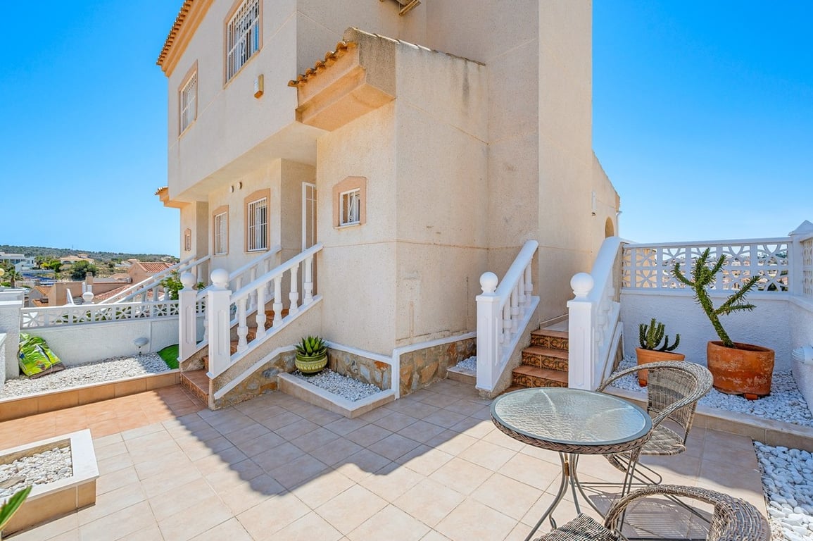 Villa in Ciudad Quesada - Image 3
