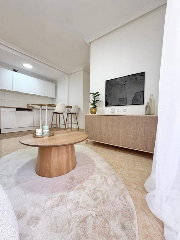Apartment in Torrevieja - Image 2