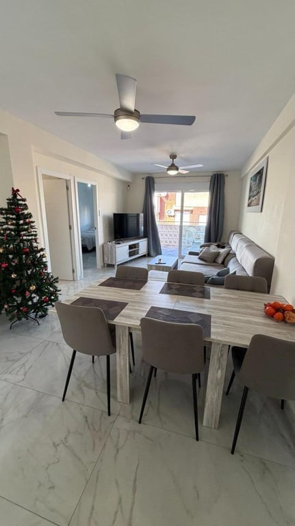 Apartment in Torrevieja - Image 2