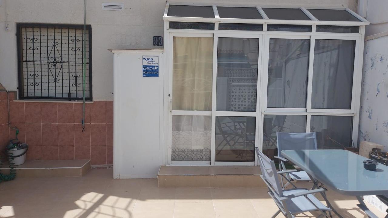 House in Torrevieja - Image 3