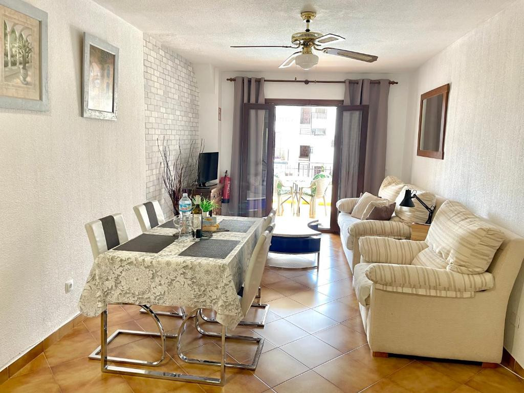 Apartment in Playa Flamenca - Image 3
