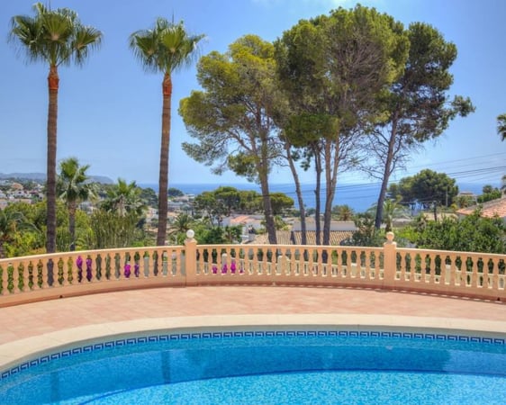House in Canor - view 1