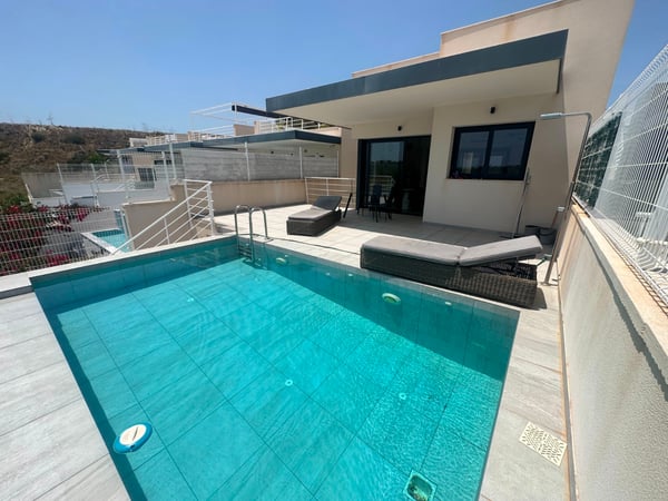 Villa in San Miguel de Salinas - view 1